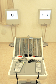 視力検査計